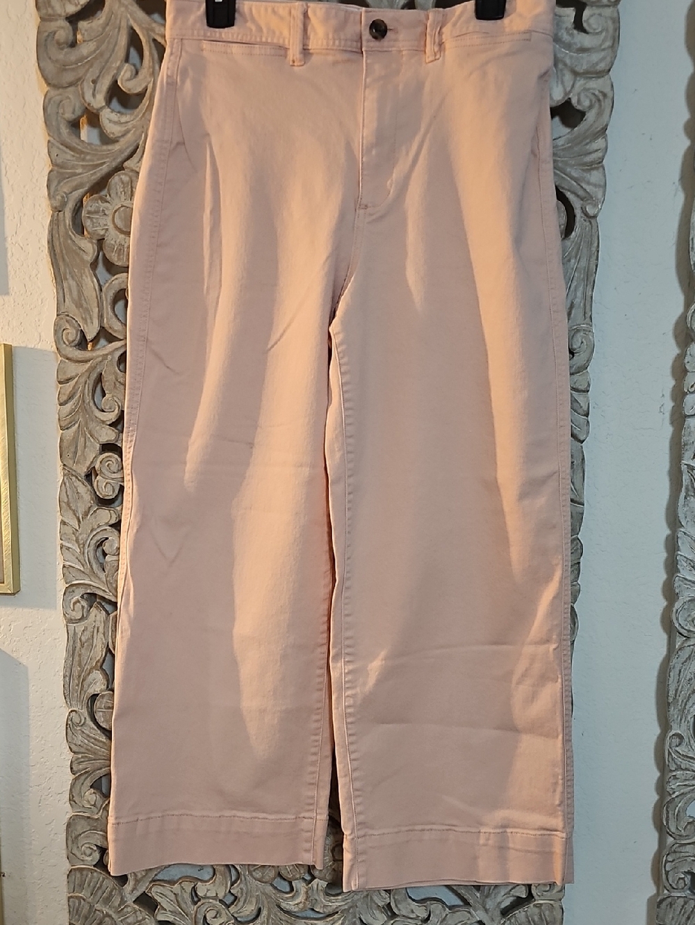 GAP Women’s Cropped Ankle Jeans in Pale Peach